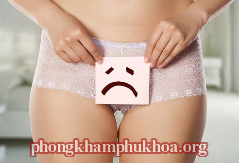 ra-khi-hu-mau-xanh-la-benh-gi