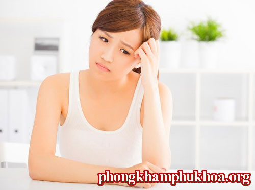 trieu-chung-roi-loan-kinh-nguyet-o-tuoi-day-thi